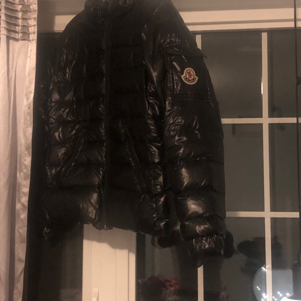 Moncler Puffer Jacket - Picture 3 of 4